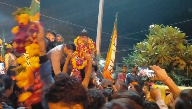 ऊर्जा मंत्री बोले- ये जीत जनता की, उसने अपमान का बदला ले लिया, रात में मना जश्न