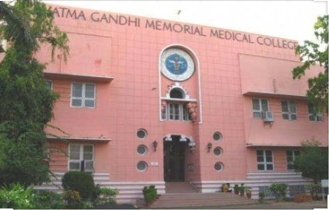 अच्छी खबर : इंदौर में कोरोना का नया ट्रेंड, हर्ड इम्युनिटी की ओर बढ़ रहा है शहर