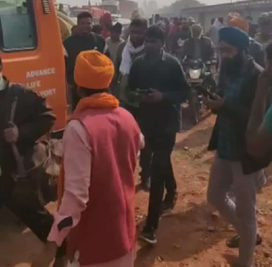 पूर्व मुख्यमंत्री ने लौटाया पद्म सम्मान, मप्र के किसान भी पहुंचे आंदोलन में
