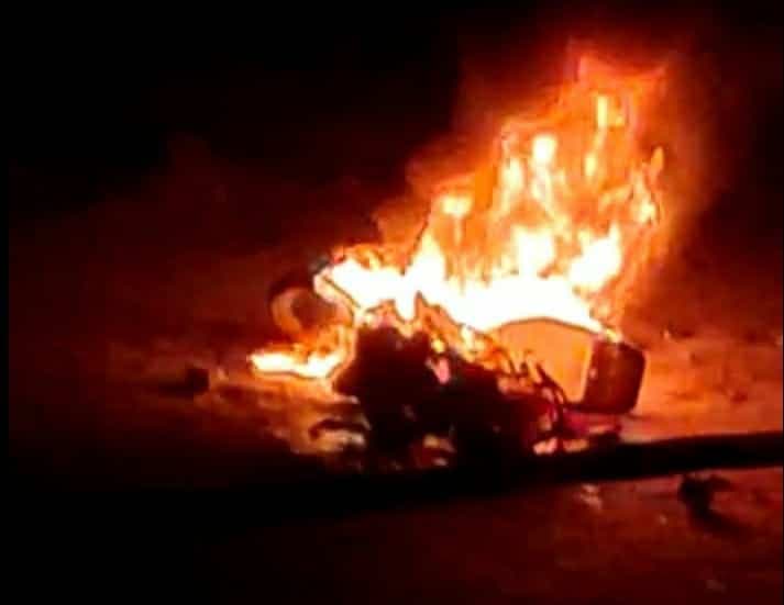 होशंगाबाद: बेख़ौफ़ अपराधी, मारपीट कर स्कूटी में लगा दी आग, हुए फरार, फैली  दहशत  