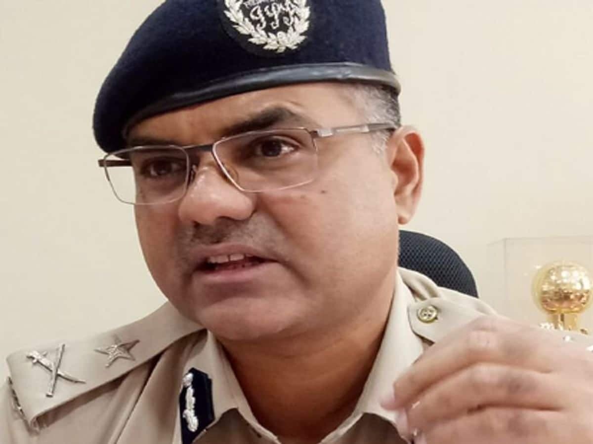 Indore News : आईजी योगेश देशमुख का एक्शन- एक साथ 24 पुलिसकर्मियों को हटाया