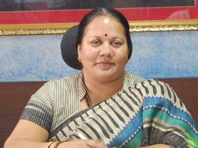महिला आयोग की अध्यक्ष ने महिलाओं को लेकर ही दे दिया विवादित बयान, कहा- युवतियां खुद बनाती है संबंध फिर दर्ज कराती है रेप केस