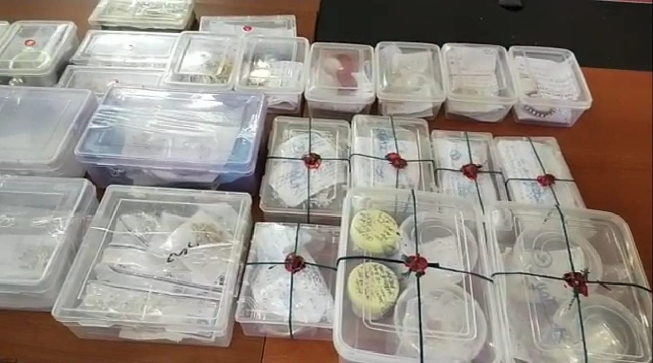 इंदौर पुलिस ने अंतरराज्यीय चोर गिरोह पर कसा शिकंजा, 5 आरोपी गिरफ्तार, 30 लाख का माल जब्त