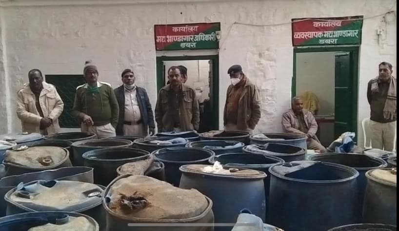 आबकारी विभाग की बड़ी कार्रवाई, 31 लाख की कच्ची शराब एवं सामग्री जब्त