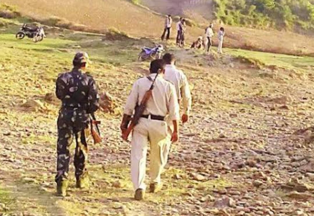 चम्बल में डकैतों की दस्तक, तीन जिलों की पुलिस पार्टी रवाना