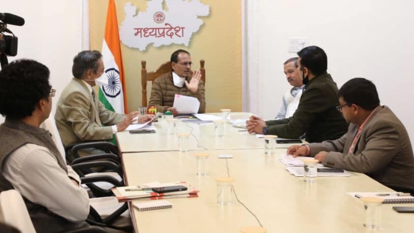 सीएम के निर्देश, उद्योग के लिए 30 दिन में मिले सभी अनुमतियां, सही मायनों में होना चाहिए ईज ऑफ डूईंग बिजनेस