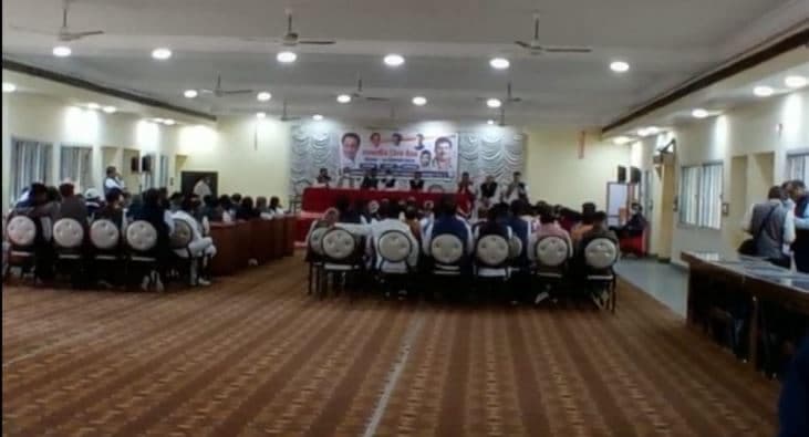 पार्टी से बगावत कर निर्दलीय खड़े होने वाले नेताओं को नहीं मिलेगी प्राथमिकता