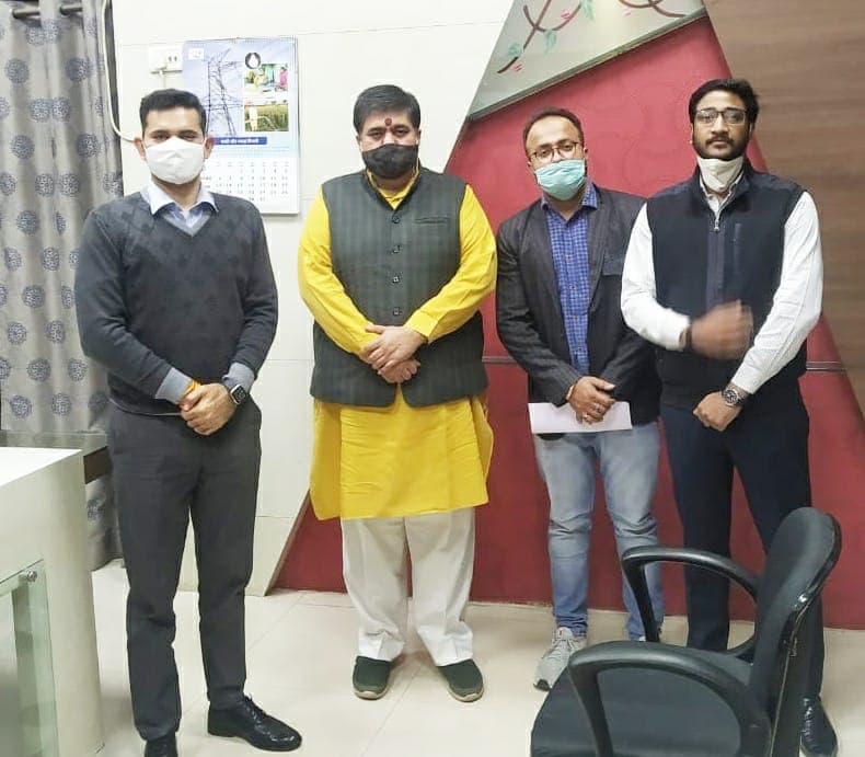 कोचिंग संचालकों ने फिर से संस्थान खोलने की रखी मांग, कलेक्टर ने दिया ये आश्वासन