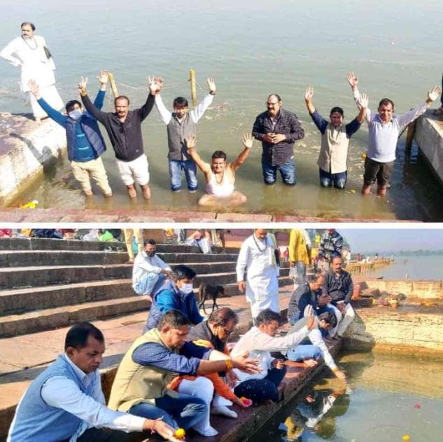 होशंगाबाद का नाम नर्मदापुर रखने की मांग को लेकर युवाओ ने किया जल सत्याग्रह