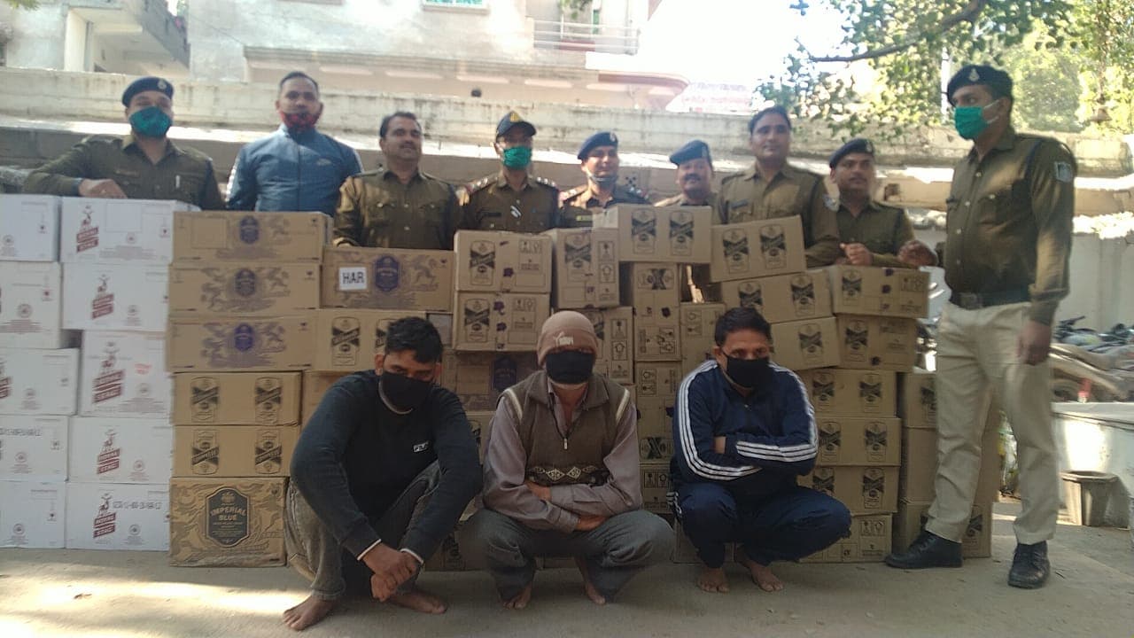 मुरैना पुलिस ने वाहन सहित 14 लाख रुपए की अवैध शराब की जब्त, 3 आरोपी गिरफ्तार