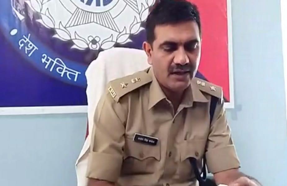 Shivpuri News : एसपी का एक्शन- TI और ASI निलंबित, क्रेशर इंचार्ज समेत 6 पर मामला दर्ज