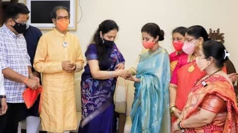 अभिनेत्री उर्मिला मातोंडकर शिवसेना में शामिल, कांग्रेस की टिकट पर लड़ा था लोकसभा चुनाव