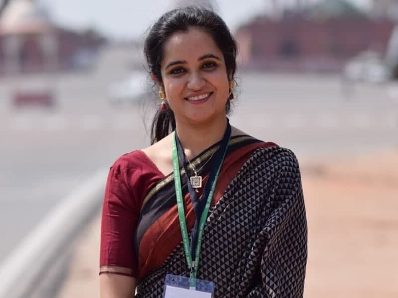 सोशल मीडिया पर छलका मध्यप्रदेश की महिला IAS अधिकारी का दर्द