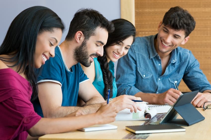 Scholarship 2020-21 : UGC ने दी बड़ी राहत, स्कॉलरशिप के लिए आवेदन की तिथि बढ़ी