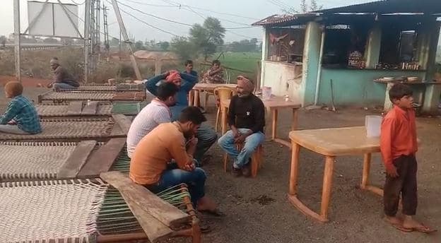 यूट्यूब से सीखा नकली नोट छापना, ढाबे पर खपाते ही धराये