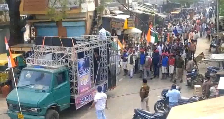 किसान आँदोलन के समर्थन में कांग्रेस की ट्रेक्टर रैली, कलेक्टर को सौंपा ज्ञापन