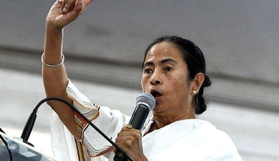 ममता बनर्जी की कुर्सी पर मंडरा सकता है खतरा, जानें इसके पीछे का बड़ा कारण