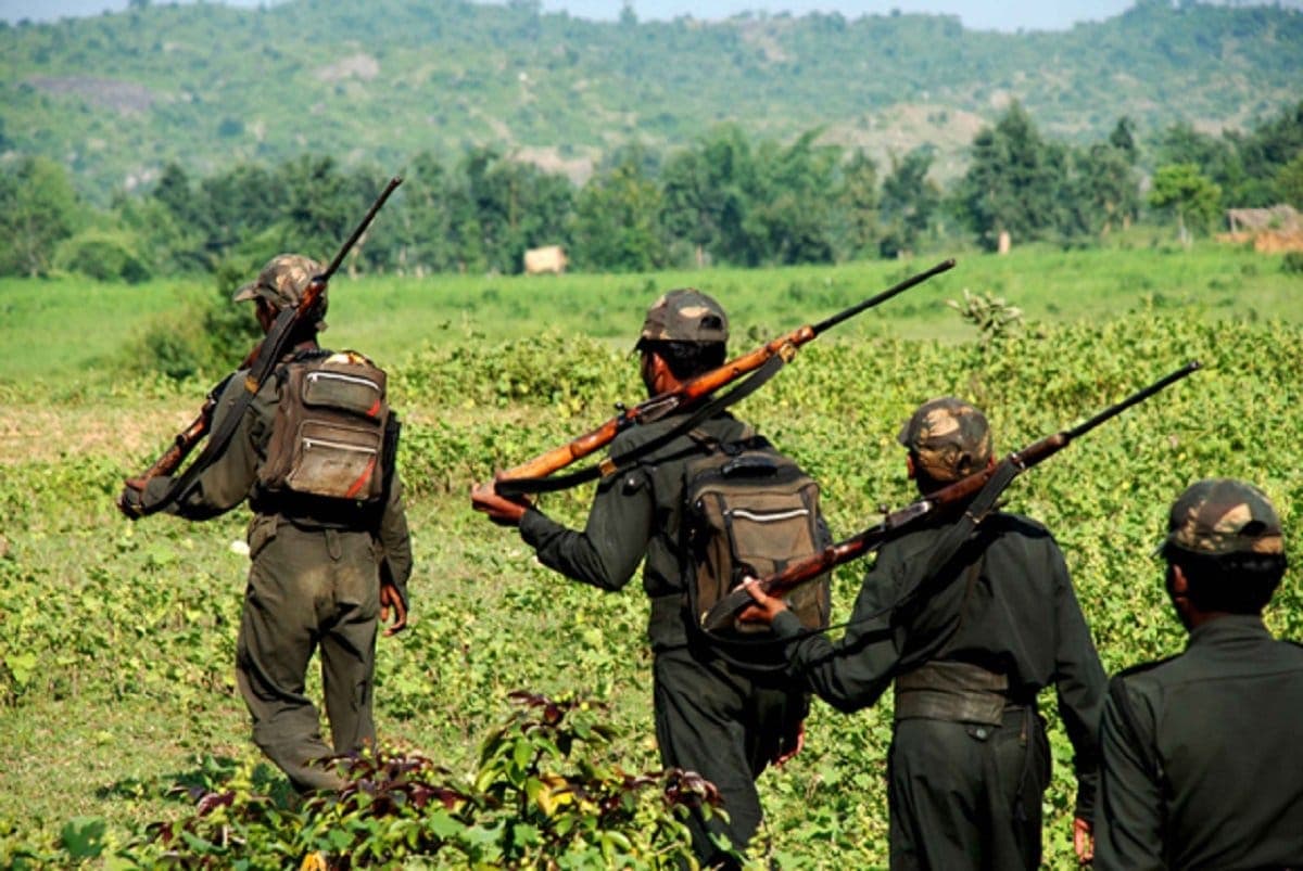 Chhattisgarh में नक्सलियों से मुठभेड़ में 23 जवान शहीद, गृह मंत्री ने कहा व्यर्थ नहीं जाएगी शहादत