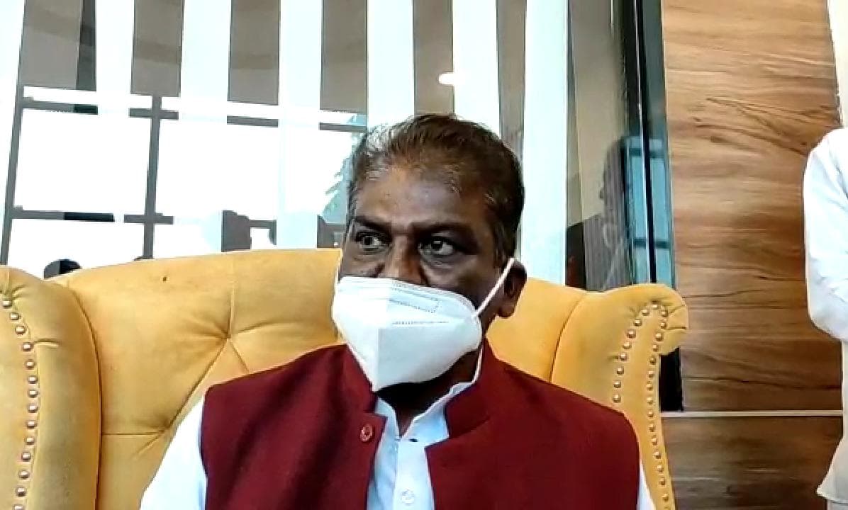 विपक्ष पर स्वास्थ्य मंत्री प्रभुराम चौधरी का पलटवार, वैक्सीन पर लगाए गए सभी आरोप निराधार
