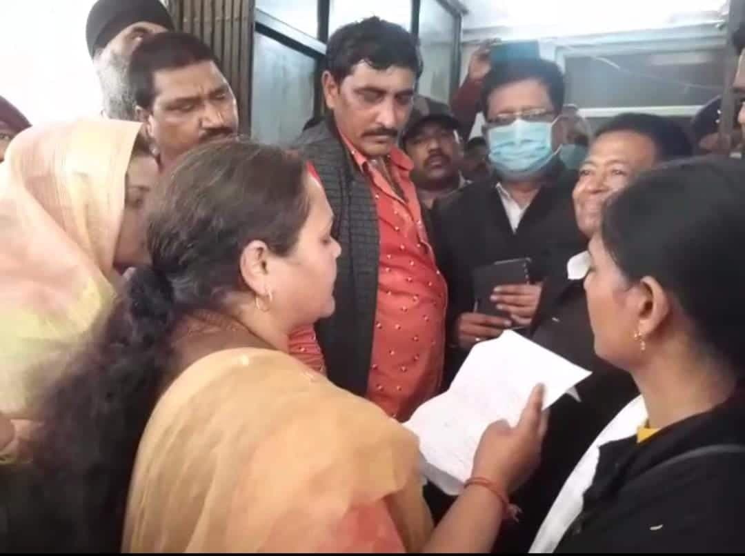 किसानों ने निकाली तिरंगा यात्रा, कृषि बिल वापस लेने की मांग, एसडीएम को सौंपा ज्ञापन