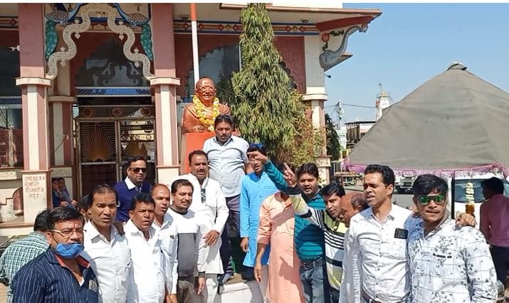 मंदसौर जिले में कुछ ही क्षेत्रों में दिखा बंद का असर, कई दुकानें खुली रही