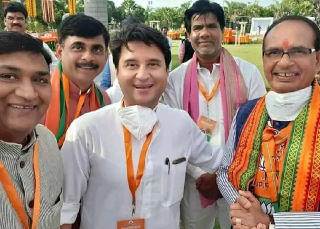 सिंधिया का पलटवार, जिनकी विचारधारा ही नकारात्मक हो उनसे क्या अपेक्षा रखना?