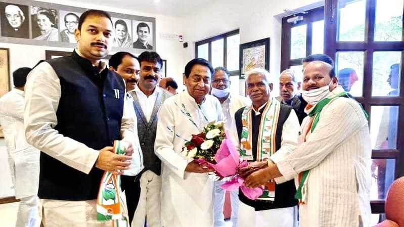 MP:  नगर निकाय चुनाव से पहले गोडसे भक्त की कांग्रेस में वापसी, उठने लगे हैं सवाल
