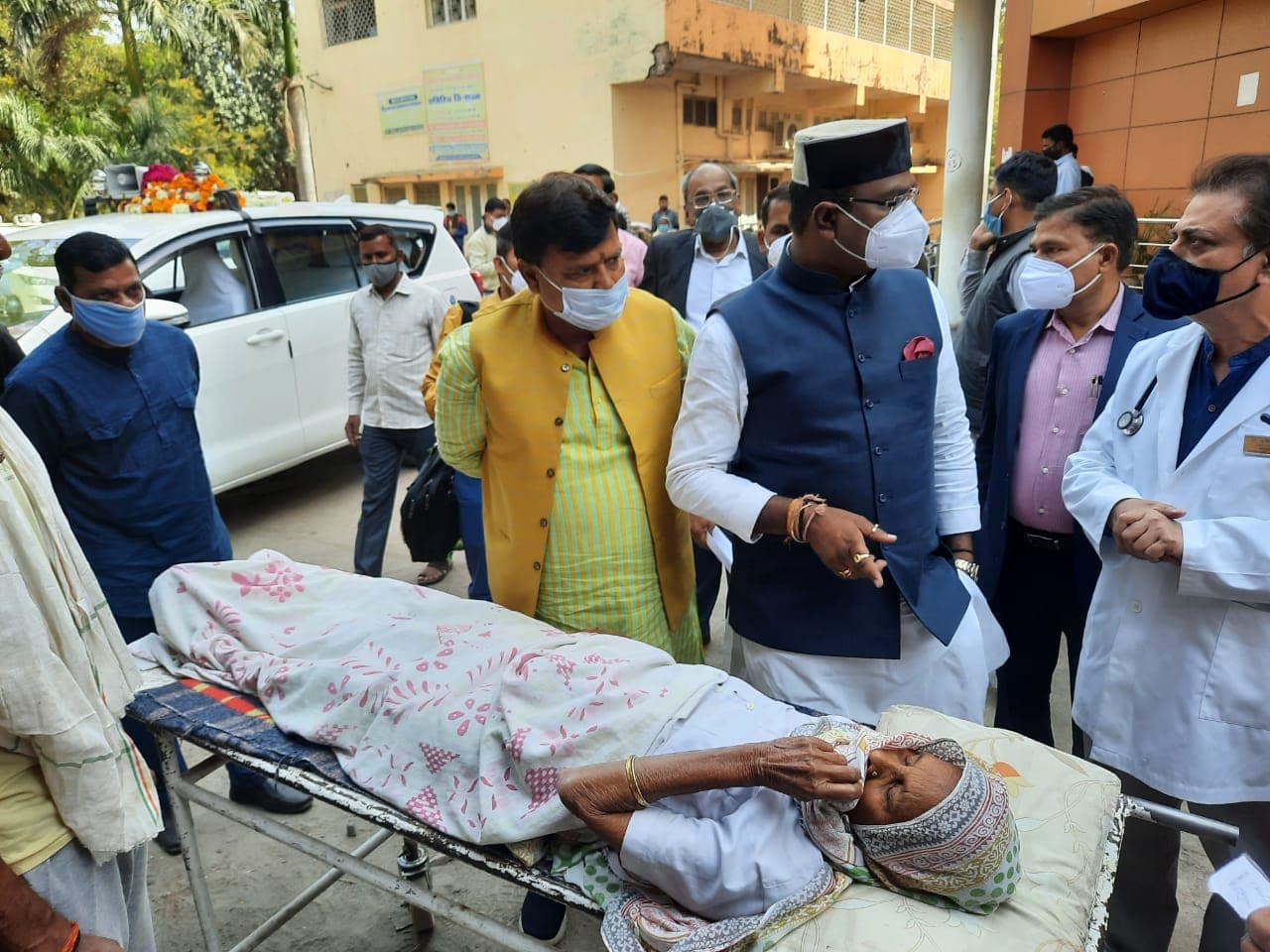 JAH में बदइंतजामी और गंदगी पर भड़के चिकित्सा शिक्षा मंत्री सारंग, लगाई कड़ी फटकार