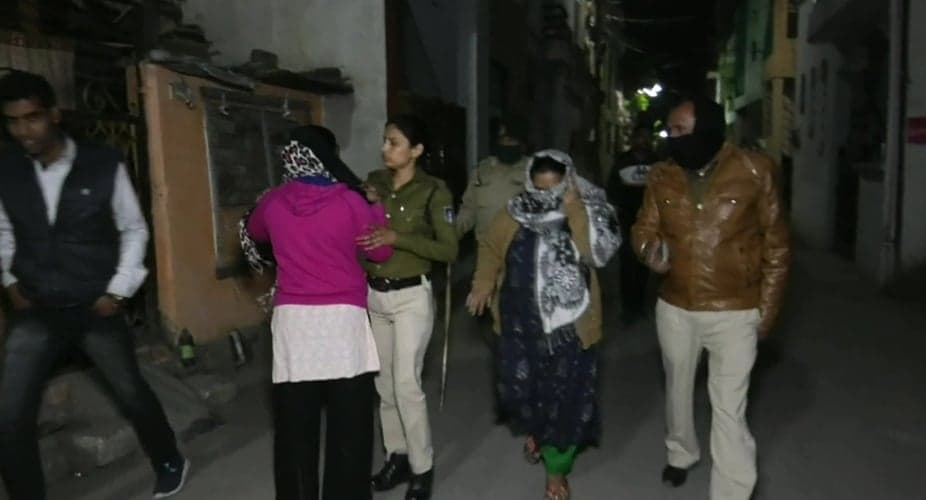 Indore- 2 युवतियों को भोपाल सायबर सेल ने पकड़ा, MBBS में एडमिशन के नाम पर करोड़ों की ठगी