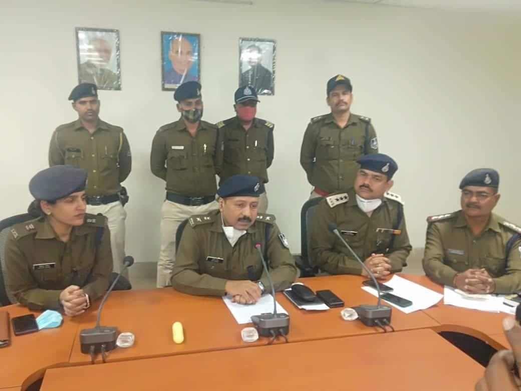 अंधे कत्ल की गुत्थी सुलझी, प्रेमी ने ही मारकर आग लगाई, सेप्टिक टैंक में फेंका