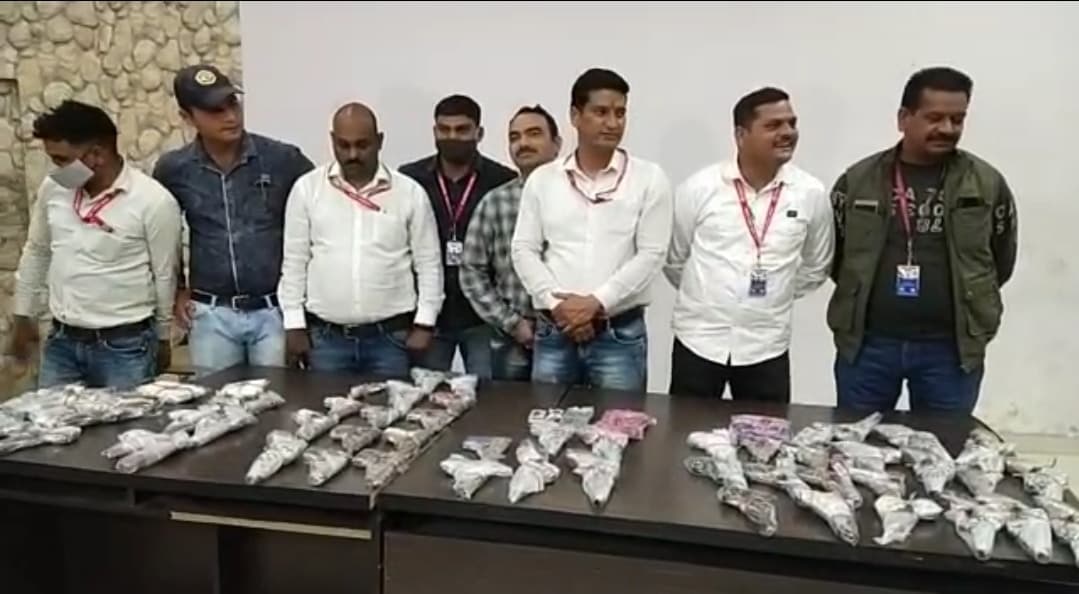 Indore- अवैध हथियारों के जखीरे के साथ अंतर्राज्यीय गिरोह का पर्दाफाश