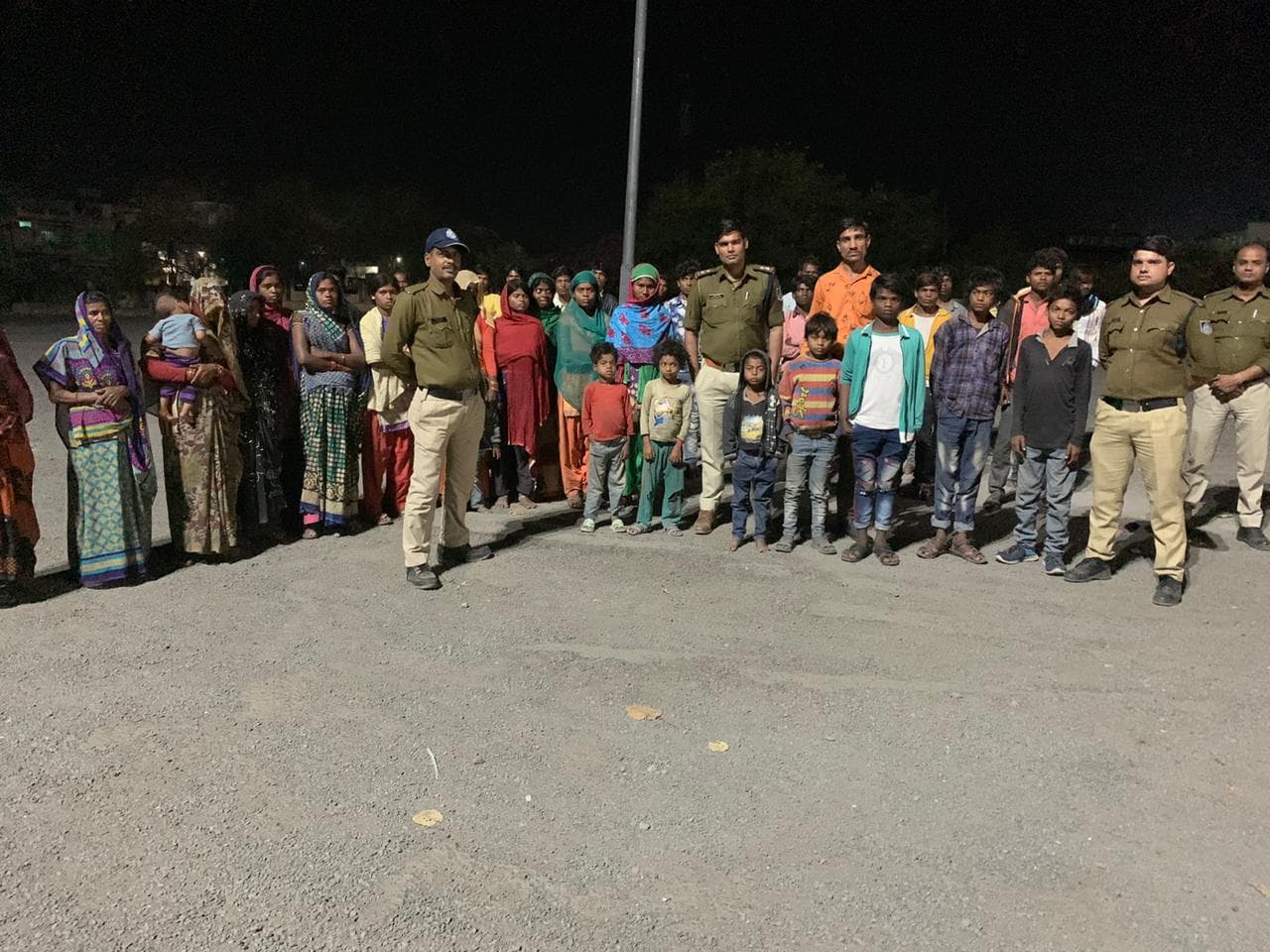 छतरपुर पुलिस की बड़ी कार्रवाई, महाराष्ट्र में बंधक 42 मजदूरों को कराया मुक्त