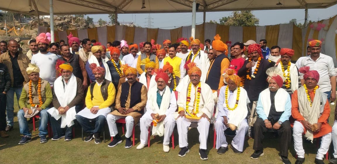 दतिया में गृहमंत्री ने किया क्षत्रिय समाज के वरिष्ठजनों का सम्मान