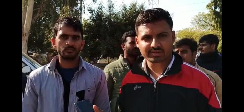 पटवारी के साथ तहसील परिसर में मारपीट, मंत्री का नाम लेकर धमकाने का आरोप