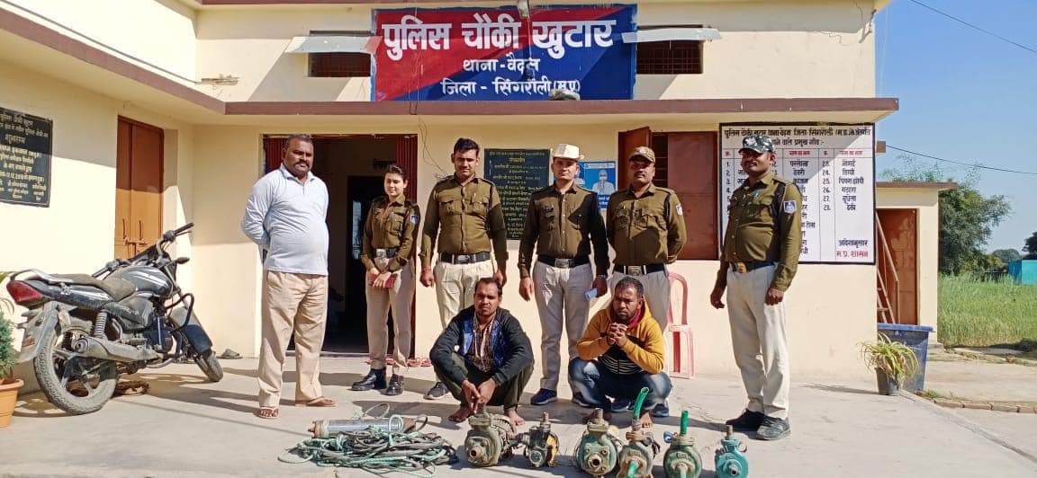 खुटार पुलिस की बड़ी कार्रवाई, दो मामलों में चार आरोपी गिरफ्तार
