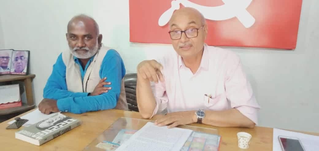 माकपा ने लगाए केंद्र और मध्यप्रदेश सरकार पर झूठ बोलने के आरोप, दिए उदाहरण