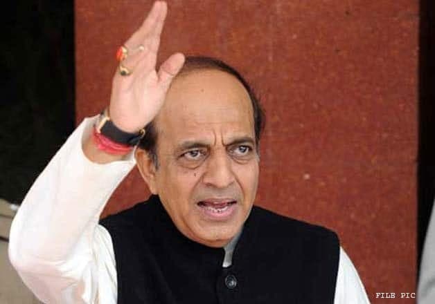 TMC को लगा एक और बड़ा झटका, पूर्व सांसद दिनेश त्रिवेदी बीजेपी में शामिल