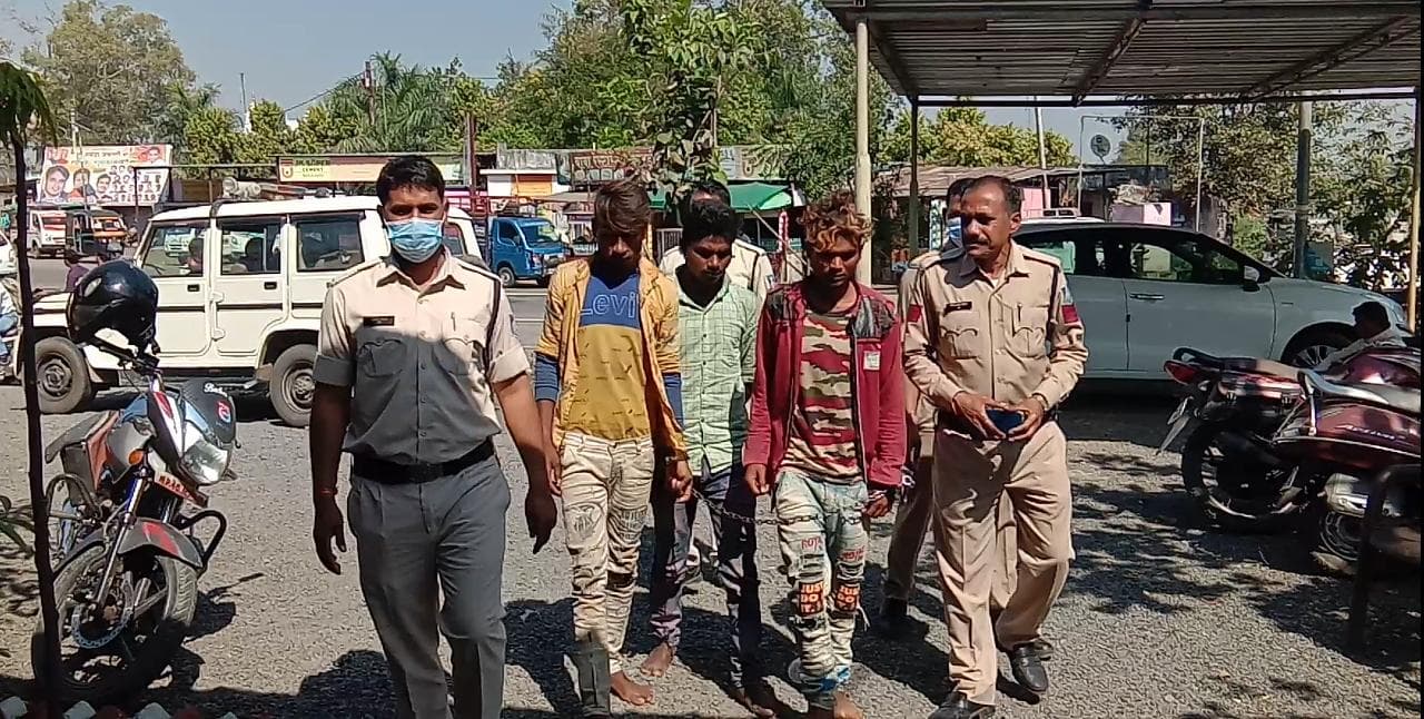 MP Crime News: शादी का झांसा देकर किया नाबालिग युवतियों का अपहरण, पुलिस ने किया गिरफ्तार