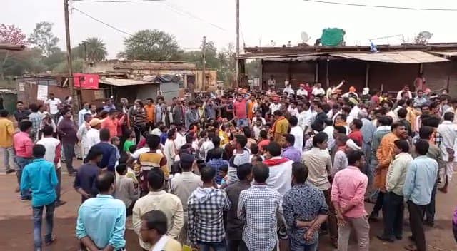 Vidisha News: BJP विधायक के नेतृत्व में पुलिस के लिए की गई अपशब्द भरी नारेबाजी