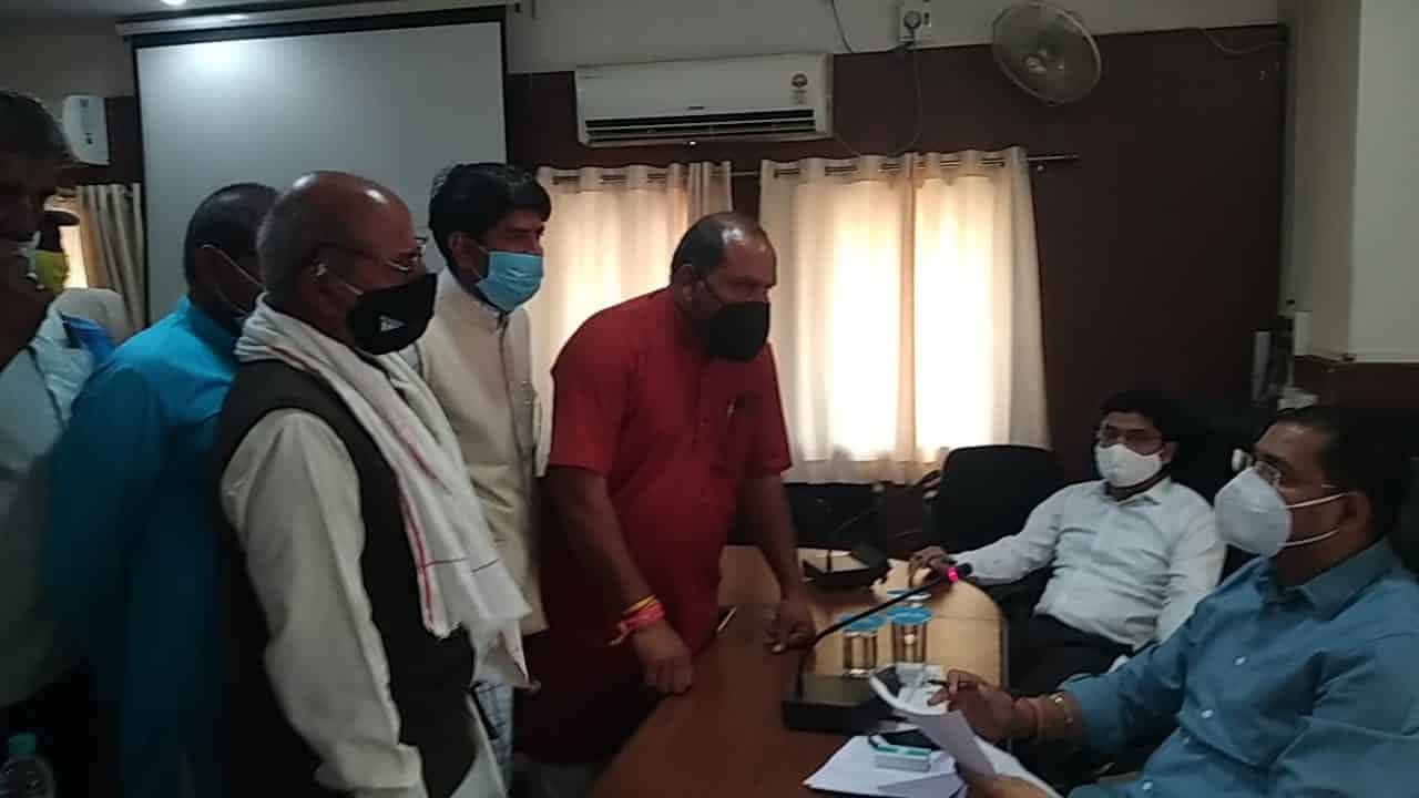 सायलों बंद हुआ तो प्रभावित होंगे 50 गांवों के सैकड़ों किसान, जनसुनवाई में की अपील