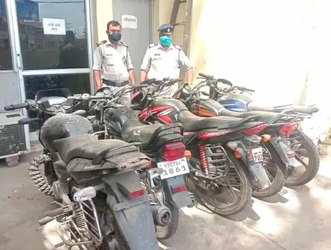 आर्डर पर गाड़ी चुराकर Home delivery करने वाला चोर गिरफ्तार, 6 बाइक बरामद