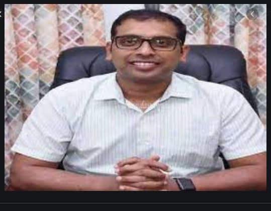 उज्जैन कलेक्टर का एक्शन-1 पटवारी और 2 निगम कर्मचारी निलंबित, 2 बर्खास्त