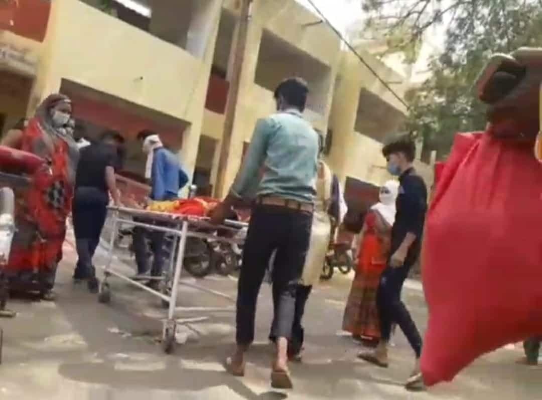 गुहार लेकर पहुंचे प्रेमी युगल की पुलिस ने नहीं की मदद, थाने में ही खाया जहर