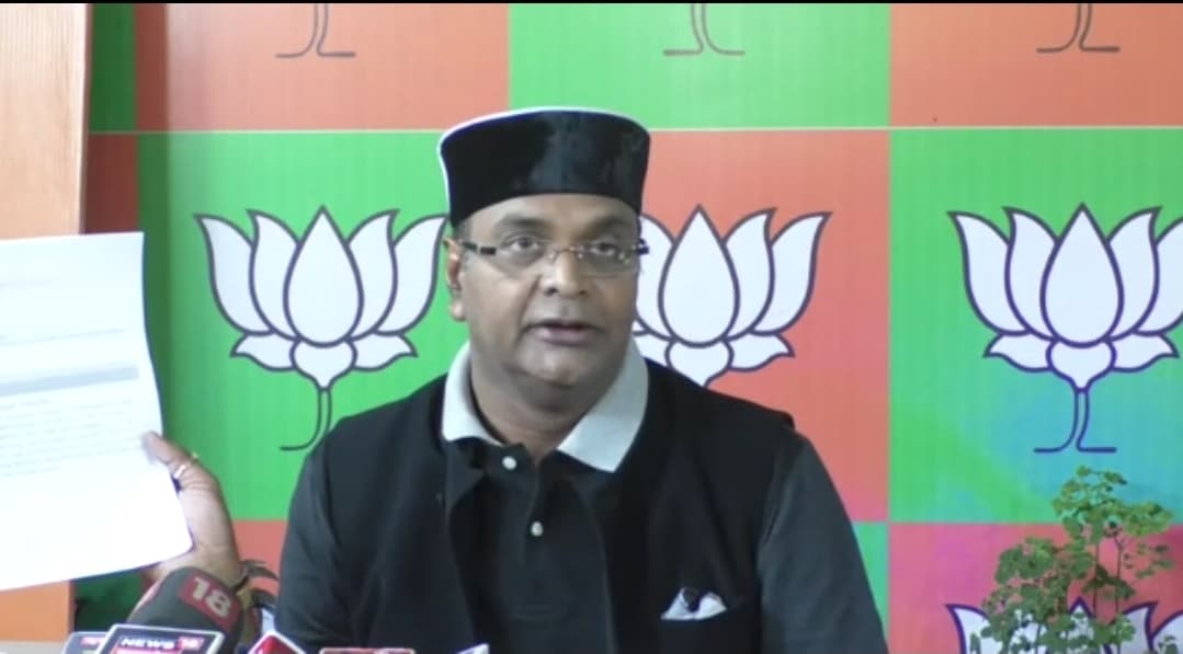 जवाहरलाल नेहरु के लिए सिगरेट लेने इंदौर गया था सरकारी प्लेन, सारंग ने किया खुलासा
