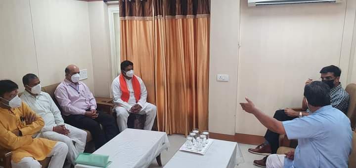 देवास में कोरोना मरीजों का आंकड़ा हुआ 300 पार, सकते में प्रशासन