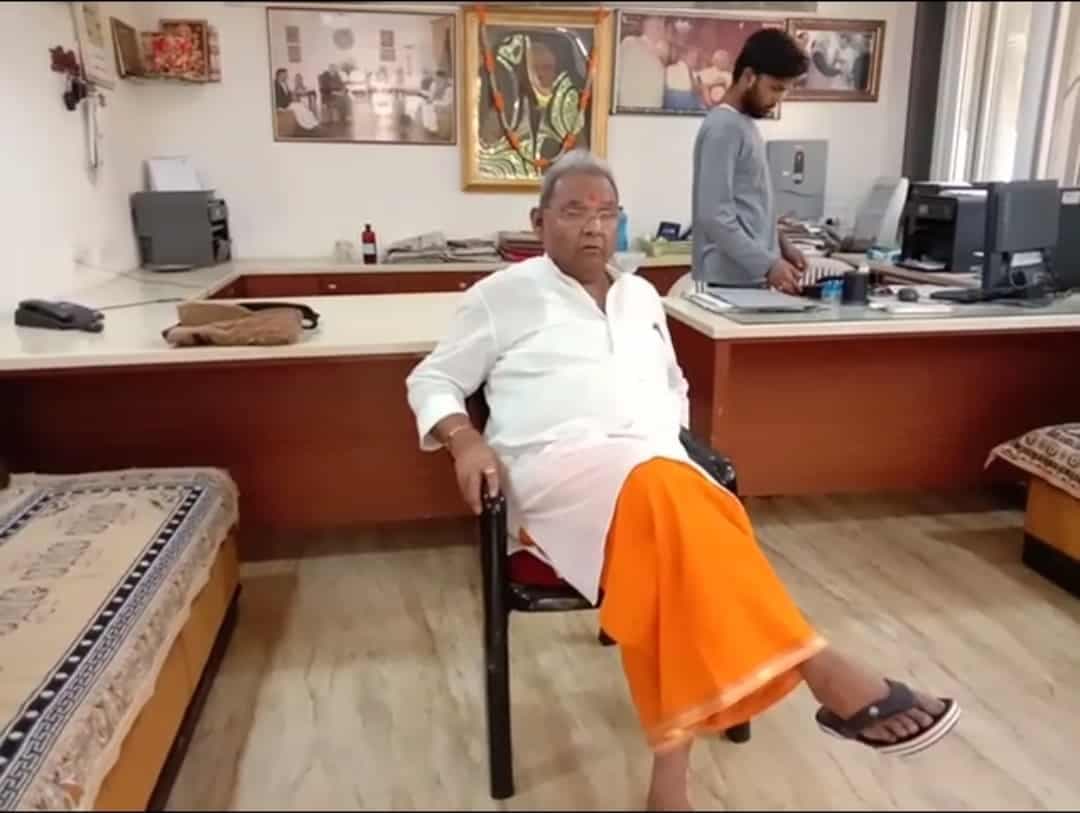 पूर्व मंत्री का बड़ा आरोप: ऑक्सीजन, रेमडेसिवीर जनता से दूर लेकिन नेताओं,दलालों के पास हैं