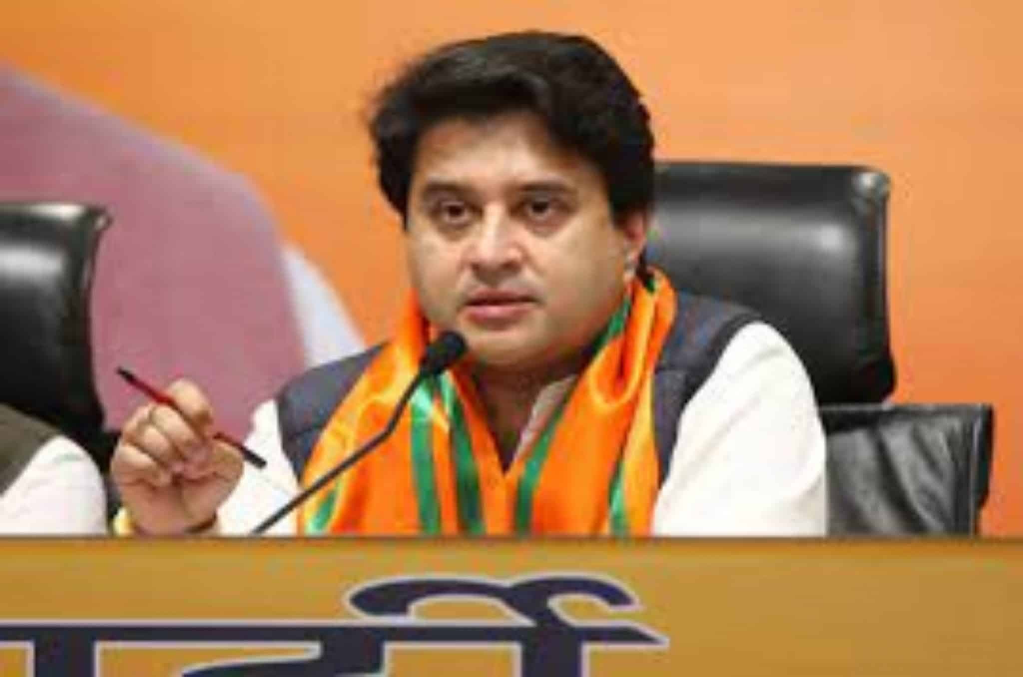 पूर्व मुख्यमंत्री हुए कोरोना संक्रमित, ज्योतिरादित्य सिंधिया ने की स्वास्थ्य लाभ की कामना