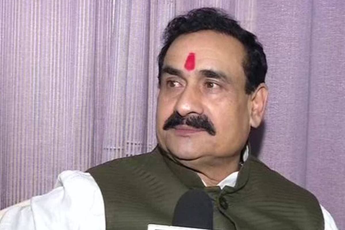 नरोत्तम का कटाक्ष- ‘देश में दो लोग व्हीलचेयर पर, एक हार के डर से एक मार के डर से