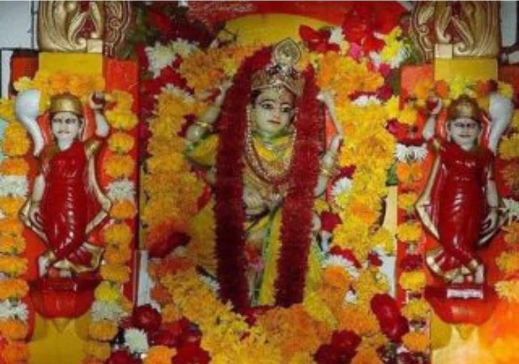कोरोना संकट, नवरात्रि में श्रद्धालु नहीं कर पाएंगे मां पीतांबरा और शारदा के दर्शन