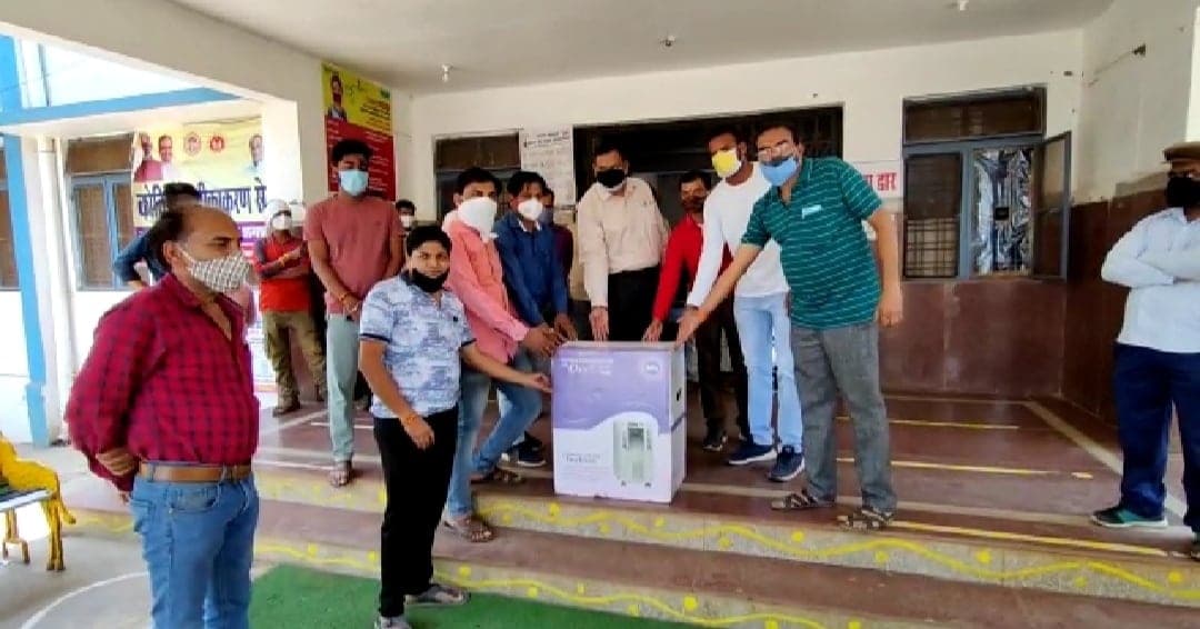 विकट कोरोना काल, सोशल मीडिया ग्रुप ने पेश की एकता और इंसानियत की मिसाल